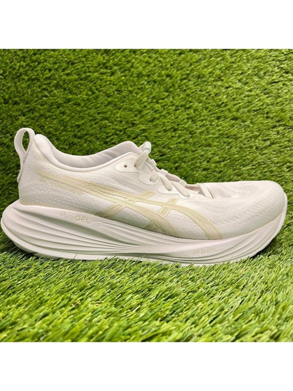Asics Gel-Cumulus 27 Womens Size 9 Ivory Athletic Running Shoes Sneakers